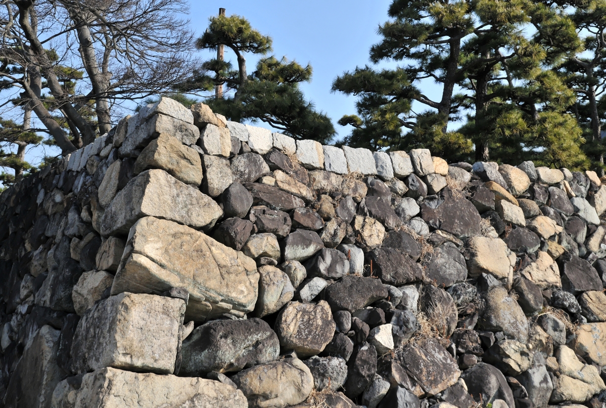多聞櫓跡の石垣